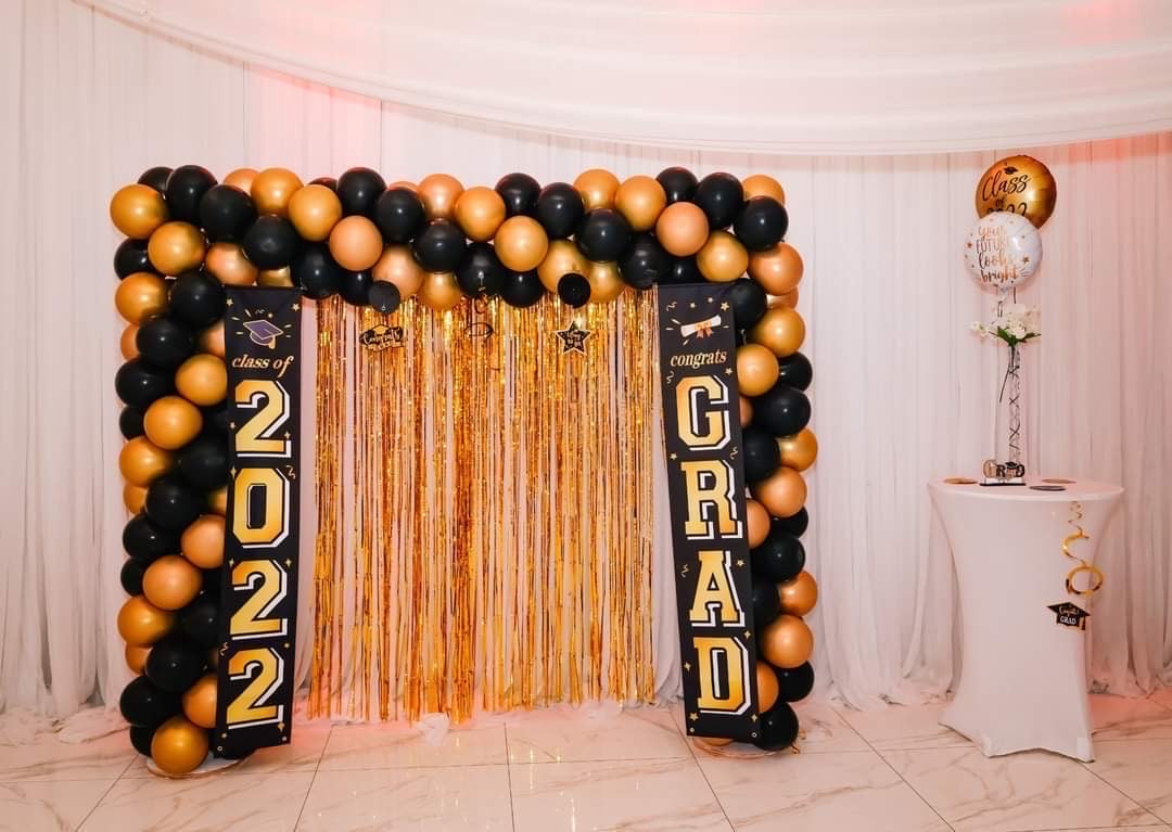 Graduation Balloons Arch