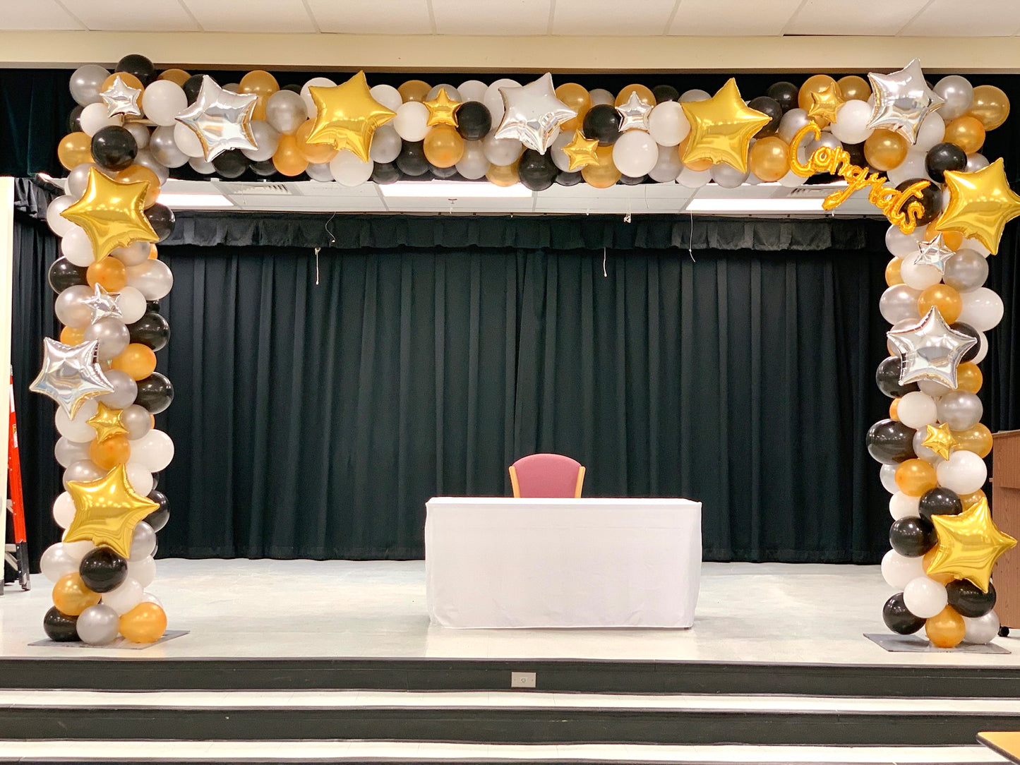 Graduation Balloons Arch