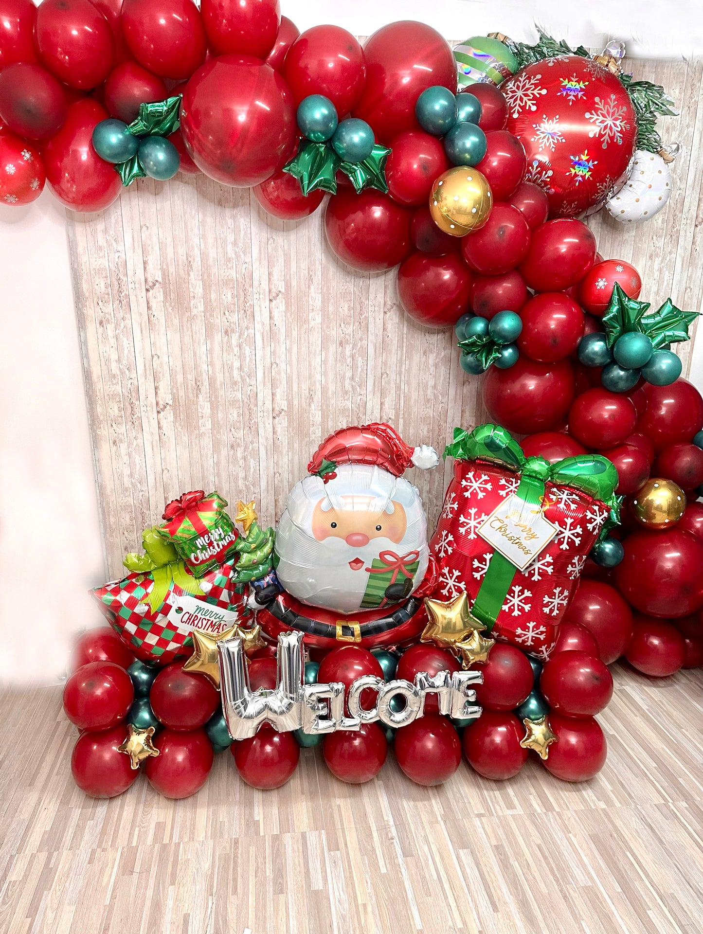 Christmas Balloons Arch