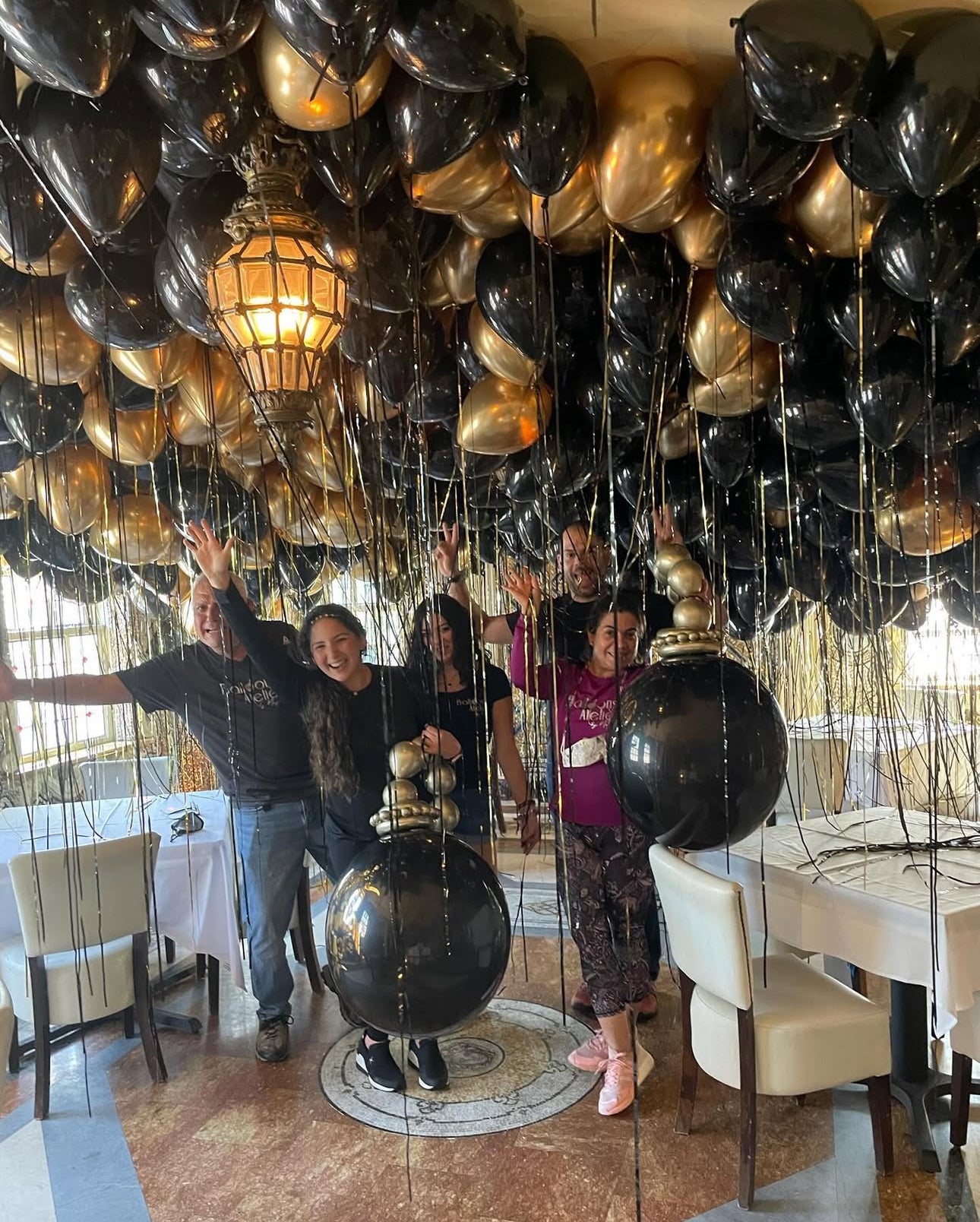 Loose Balloons